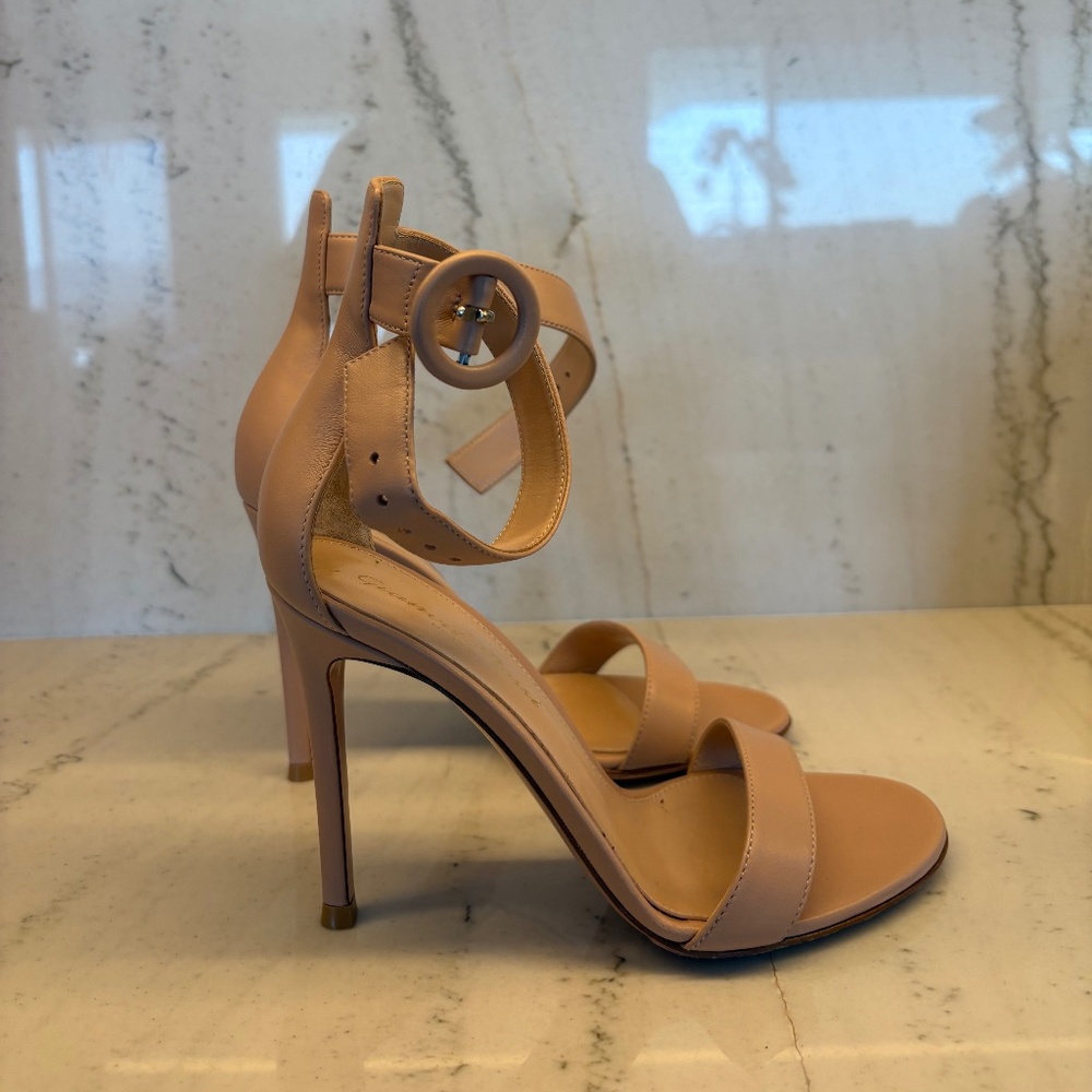 Gianvito Rossi Portofino 105 Nude-Nappa size 35/5